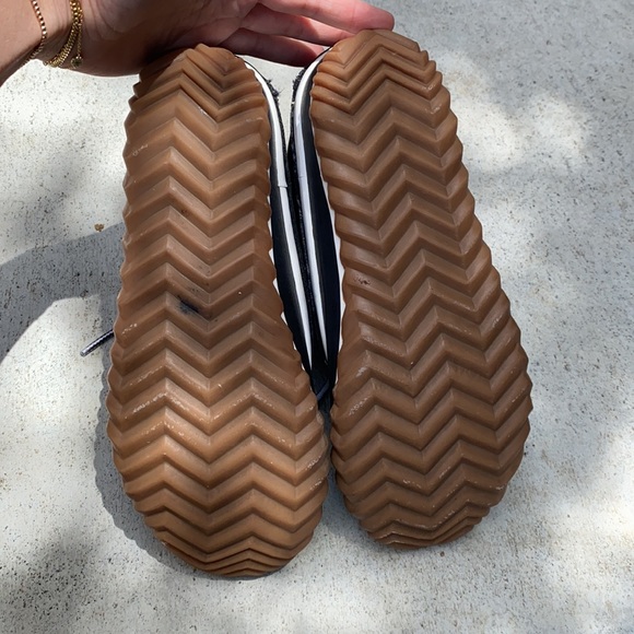 Sorel Out n About Lace Up Black & White Boots - Picture 3 of 9